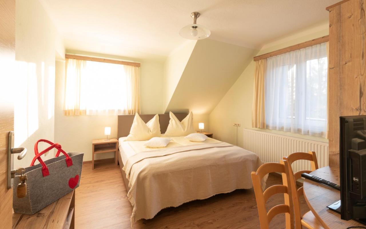 Gasthof Pension Orthofer Sankt Jakob im Walde Ngoại thất bức ảnh